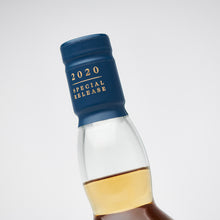 Load image into Gallery viewer, Closeup of Dalwhinnie 30 Year Old Special Release 2020, Highland Single Malt Whisky bottle cap seal against white background
